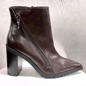 🌸CHARLES BY CHARLES DAVID🌸 Dominate Pointed Toe Ankle Boots Size: 6